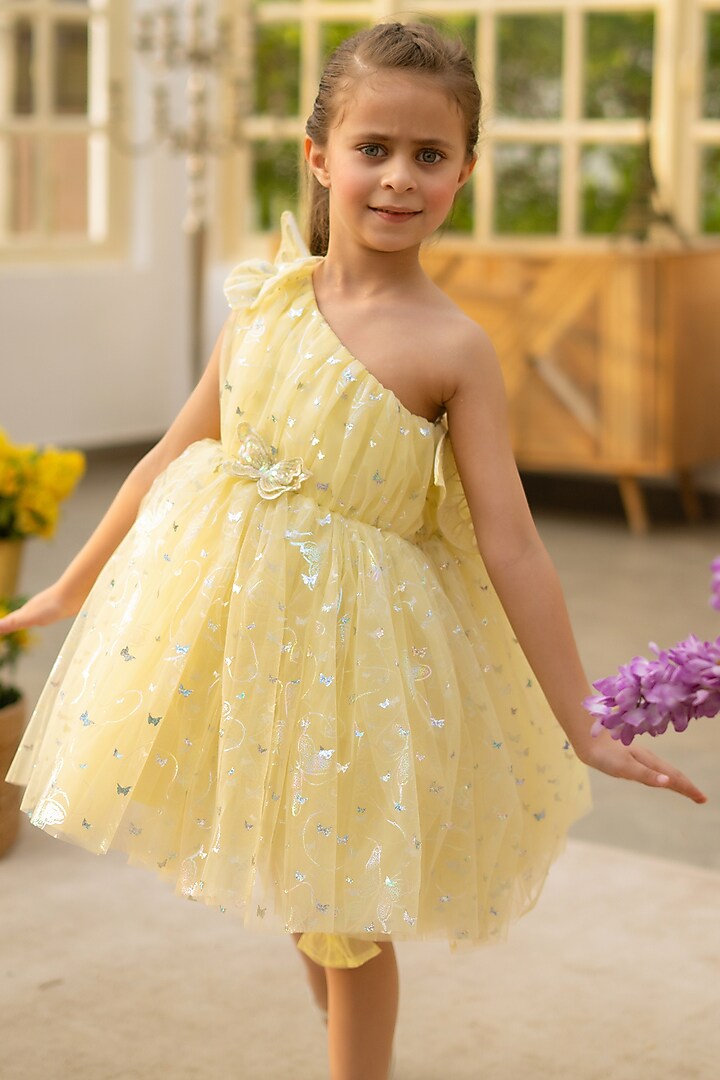 Yellow Net Embroidered One-Shoulder Dress For Girls by Fayon Kids at Pernia's Pop Up Shop