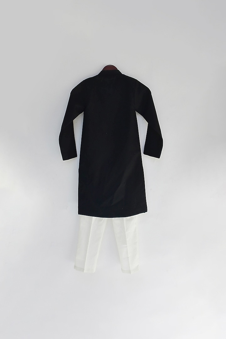 Black Achkan Jacket Set For Boys by Fayon Kids at Pernia's Pop Up Shop