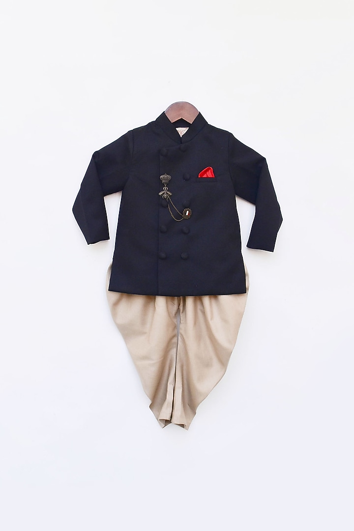 Black Bandhgala Jacket Set For Boys by Fayon Kids at Pernia's Pop Up Shop