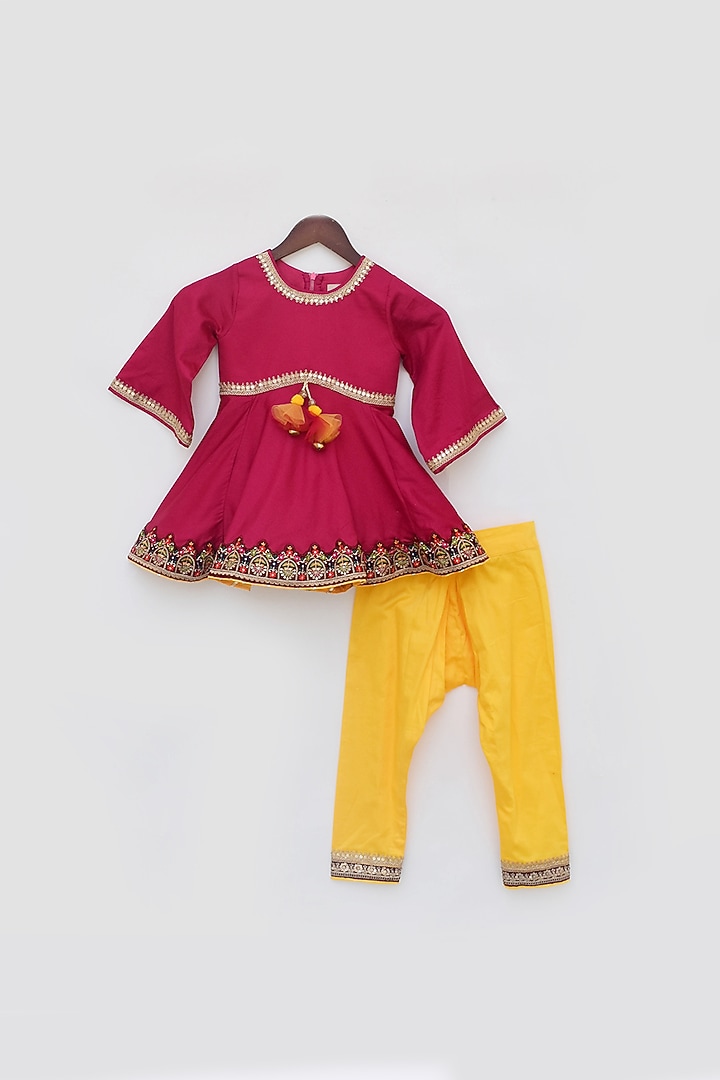 Pink Cotton Silk Kurta Set For Girls by Fayon Kids at Pernia's Pop Up Shop
