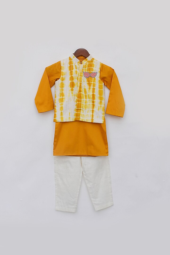 Yellow Cotton Embroidered Tie & Dye Nehru Jacket Set For Boys by Fayon Kids at Pernia's Pop Up Shop