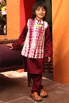 product-color-Maroon