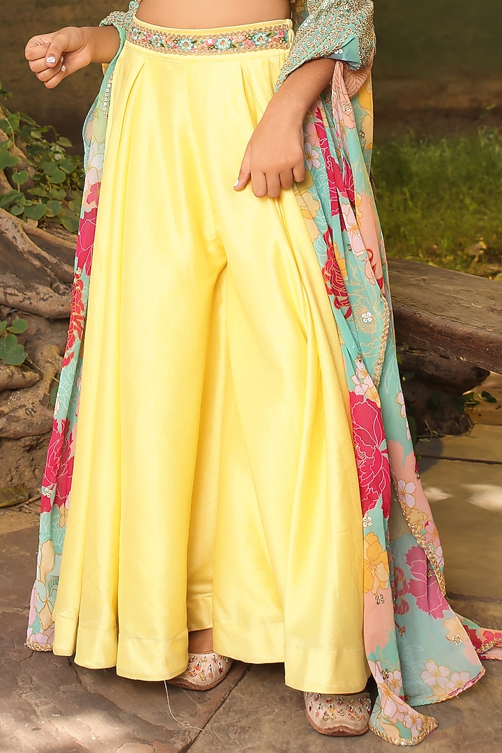 Yellow Croma Flared Pant Set For Girls by Fayon Kids at Pernia's Pop Up Shop