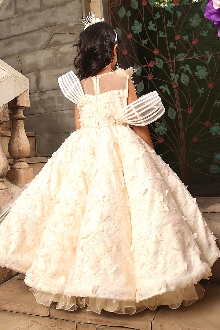 Off-White Net Embellished Gown For Girls by Fayon Kids at Pernia's Pop Up Shop