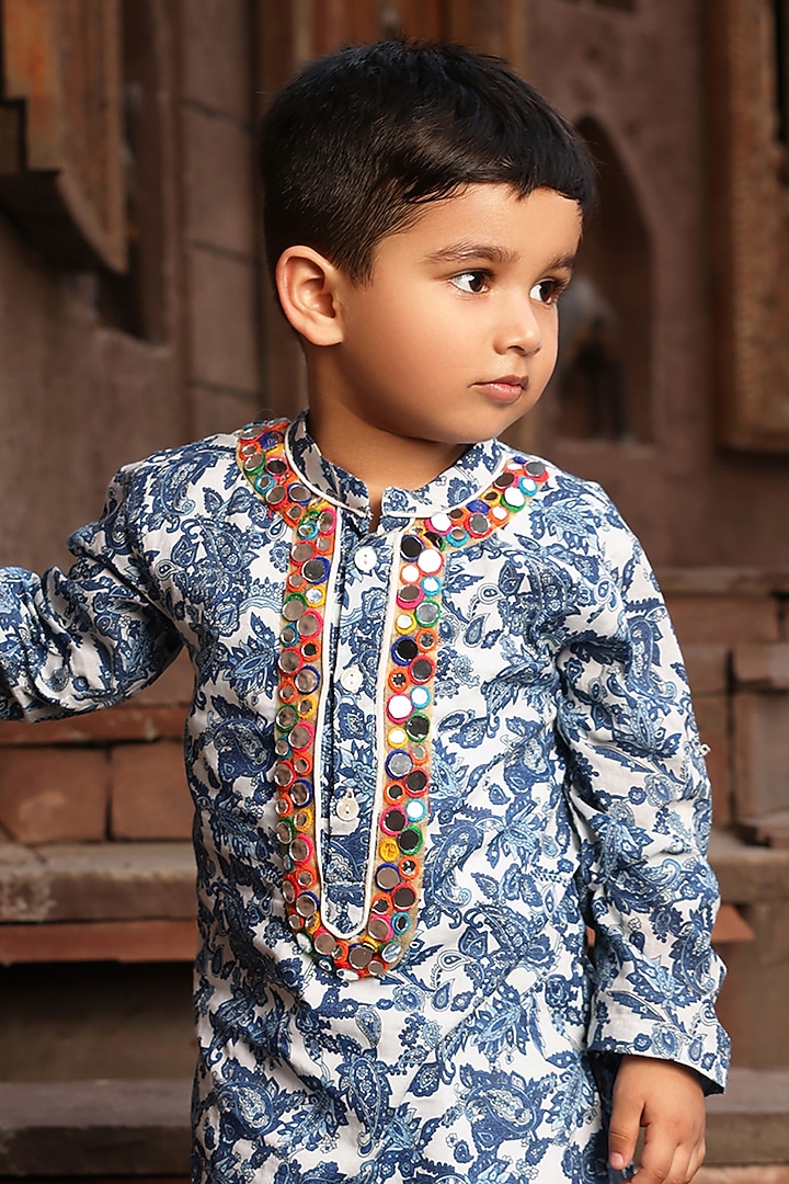 Blue Cotton Printed Kurta Set For Boys by Fayon Kids at Pernia's Pop Up Shop
