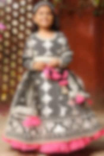 Black Georgette Gota Embroidered Anarkali Set For Girls by Fayon Kids at Pernia's Pop Up Shop