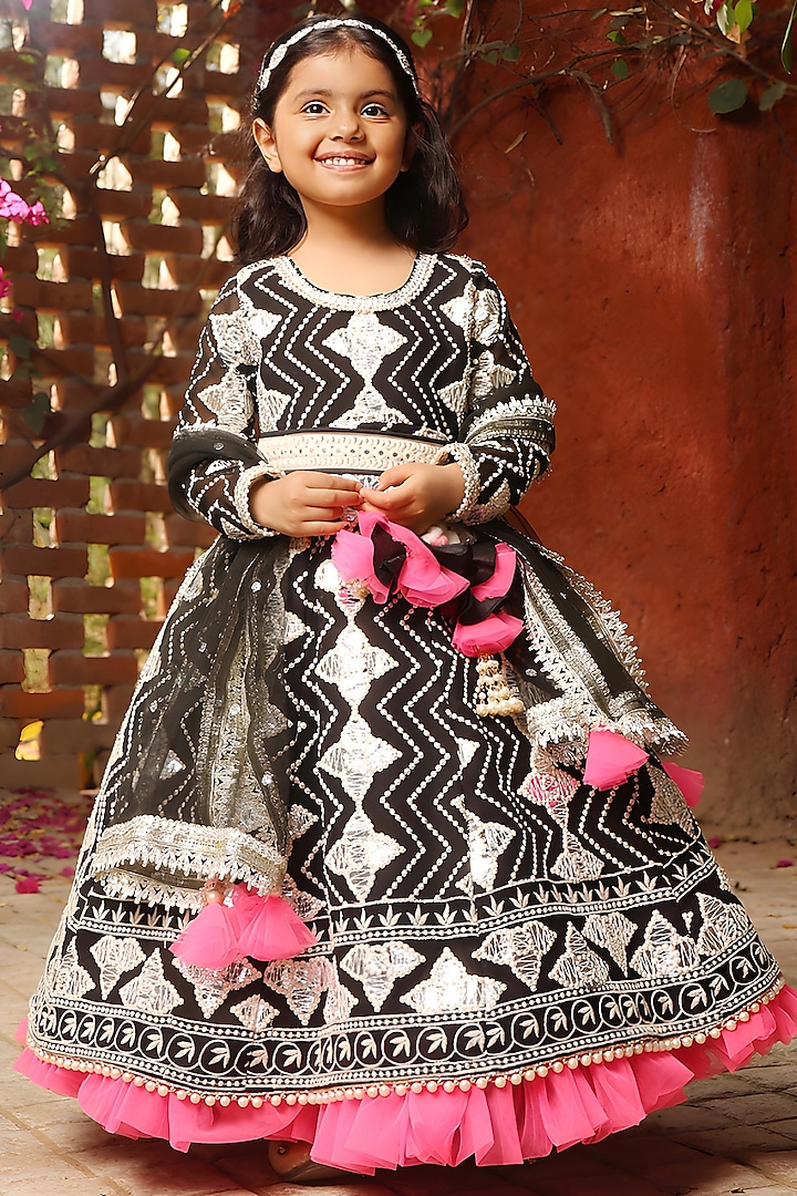 Black Georgette Gota Embroidered Anarkali Set For Girls by Fayon Kids at Pernia's Pop Up Shop