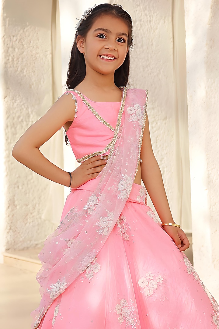 Pink Net Lace Embroidered Lehenga Saree Set For Girls by Fayon Kids at Pernia's Pop Up Shop