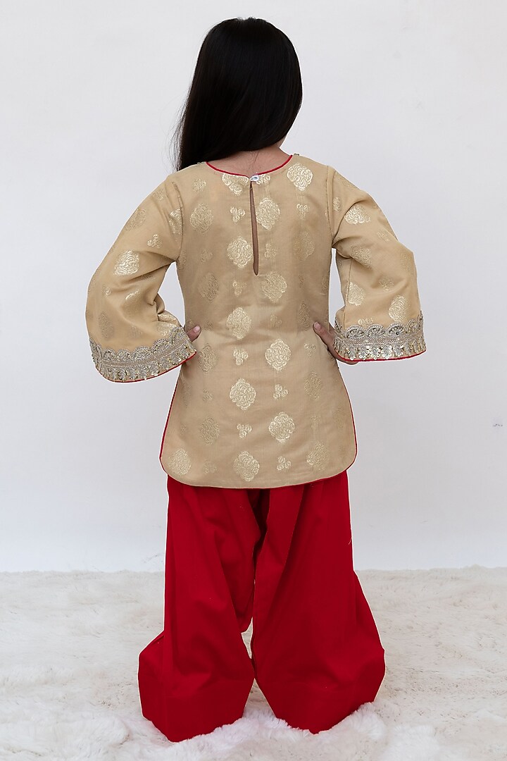 Gold Brocade Embroidered Kurta Set For Girls by Fayon Kids at Pernia's Pop Up Shop