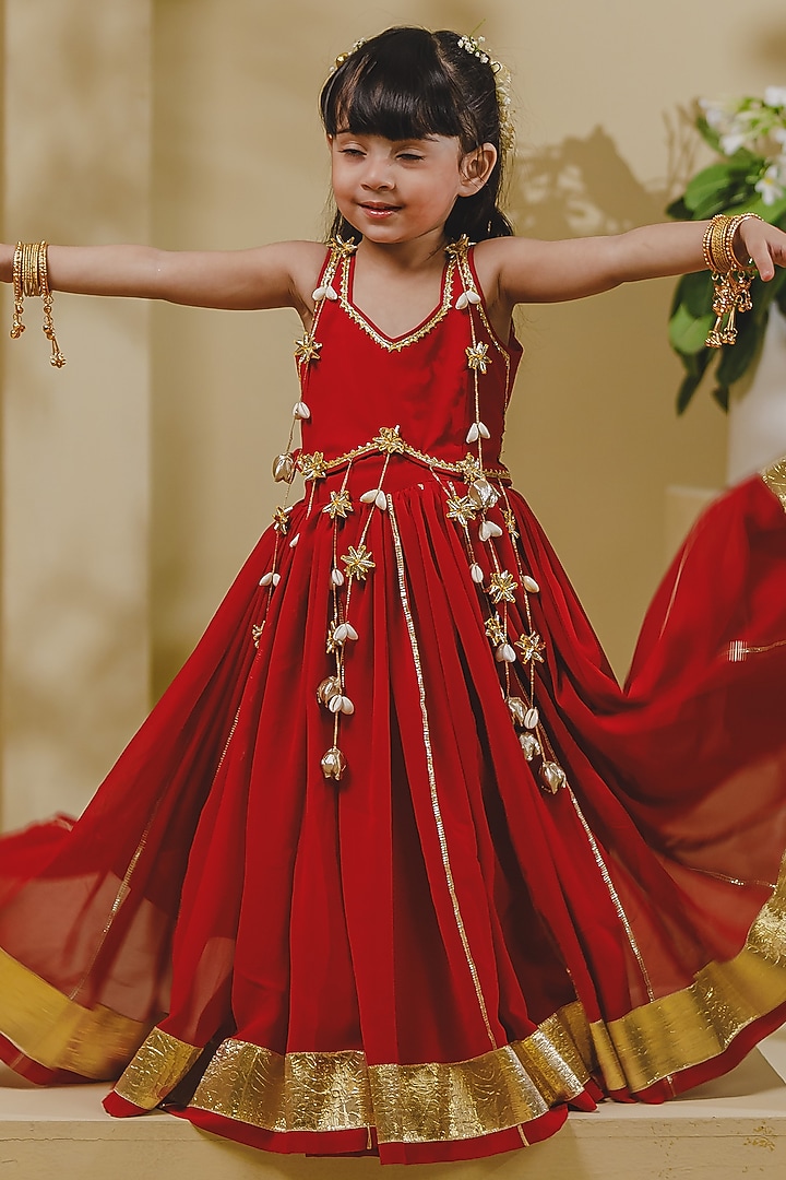 Red Georgette Lace & Tassel Lehenga Set For Girls by Fayon Kids at Pernia's Pop Up Shop