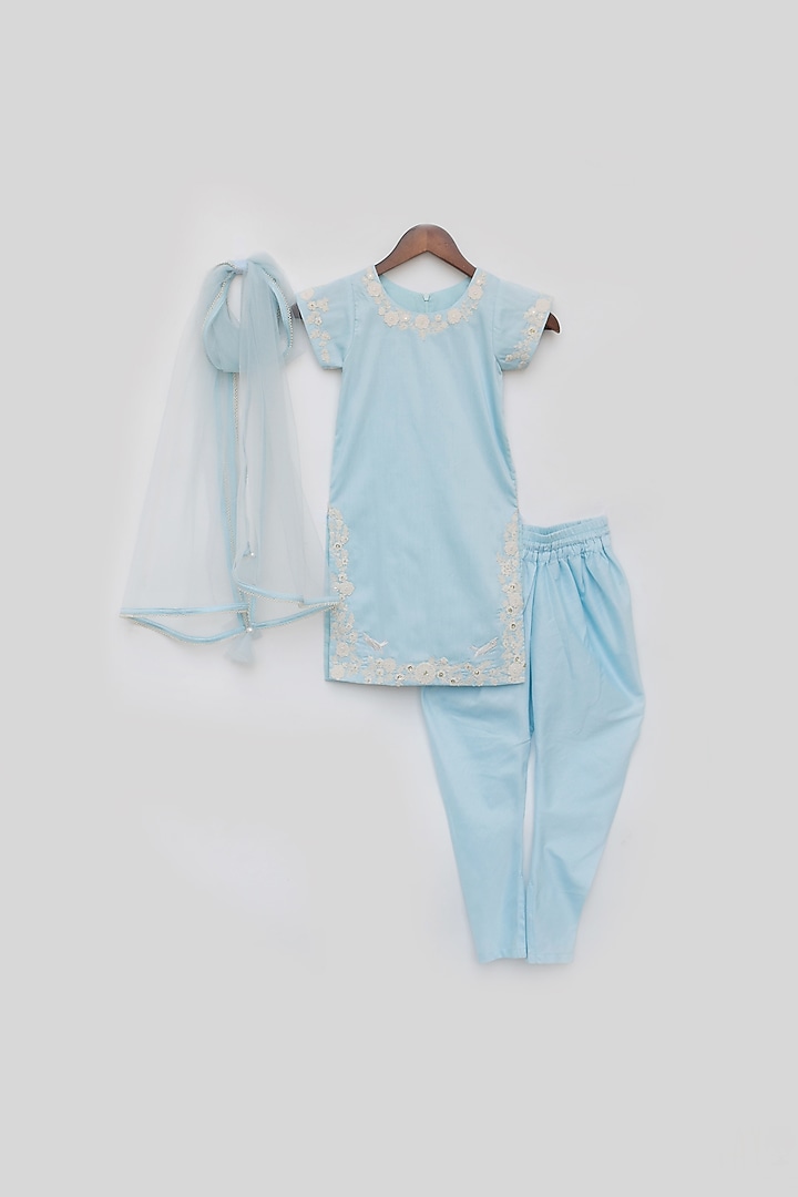 Blue Silk Embroidered Kurta Set For Girls by Fayon Kids at Pernia's Pop Up Shop