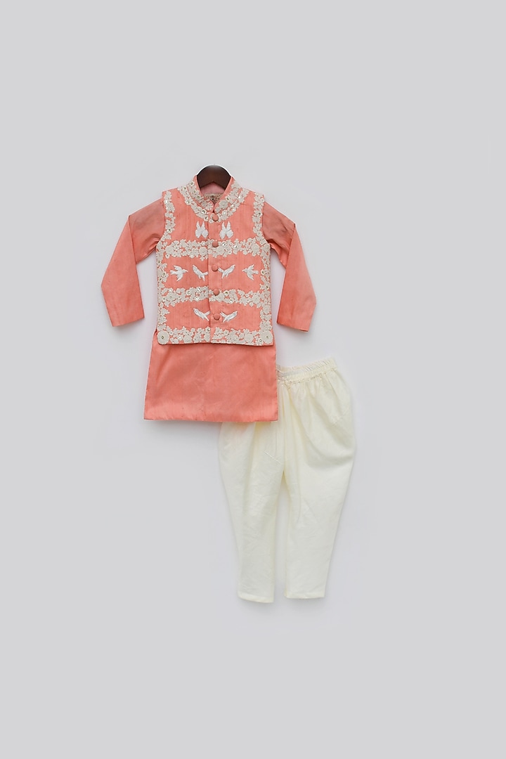 Peach Embroidered Bundi Jacket Set For Boys by Fayon Kids at Pernia's Pop Up Shop
