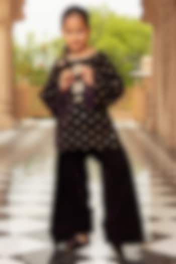 Burgundy Velvet Embroidered Kurta Set For Girls by Fayon Kids at Pernia's Pop Up Shop