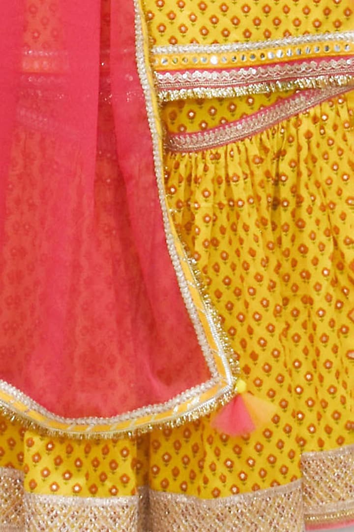 Yellow Printed Sharara Set For Girls by Fayon Kids at Pernia's Pop Up Shop