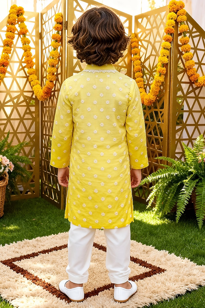 Yellow Chanderi Embroidered Kurta Set For Boys by Fayon Kids at Pernia's Pop Up Shop