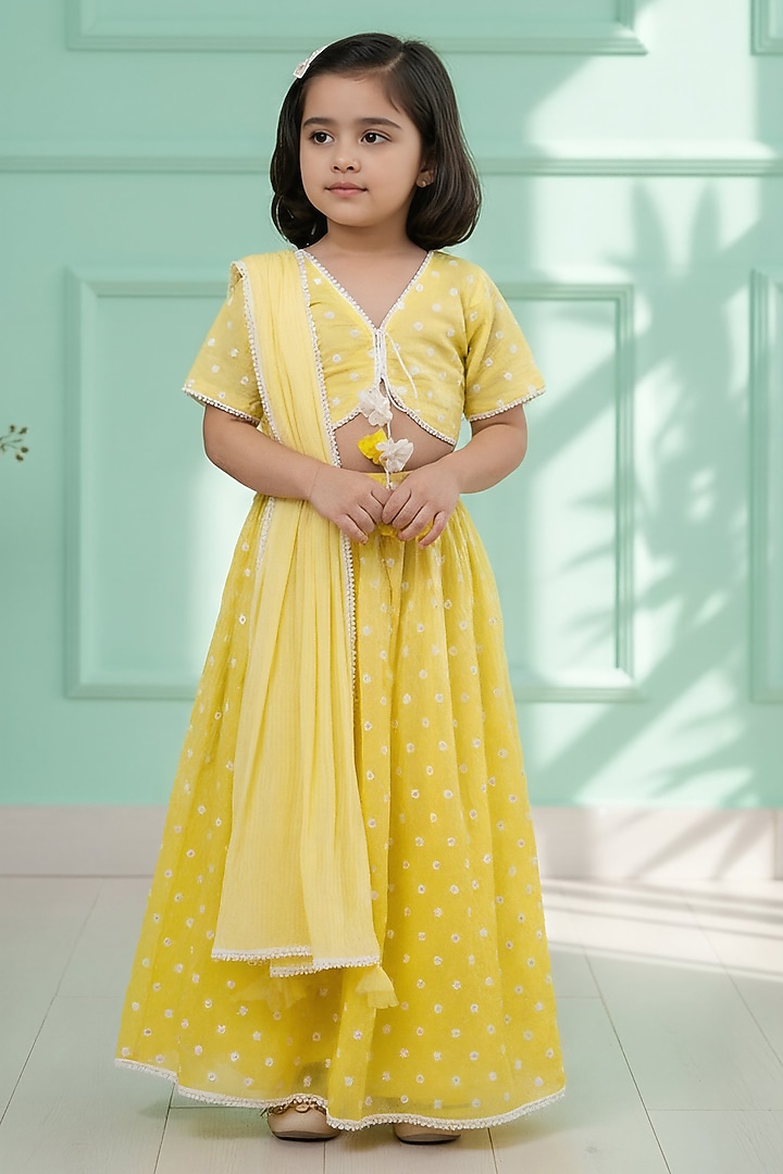 Yellow Chanderi Embroidered Lehenga Set For Girls by Fayon Kids at Pernia's Pop Up Shop