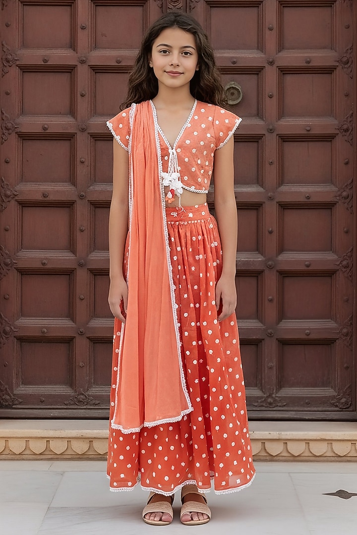 Orange Chanderi Embroidered Lehenga Set For Girls by Fayon Kids at Pernia's Pop Up Shop