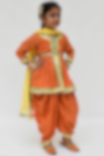 Peach Printed Dhoti Set For Girls by Fayon Kids at Pernia's Pop Up Shop