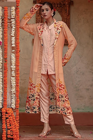 Peach Organza Floral Printed Cape Set by Gazab By Miku Kumar