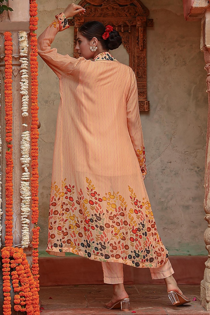 Peach Organza Floral Printed Cape Set by Gazab By Miku Kumar at Pernia's Pop Up Shop