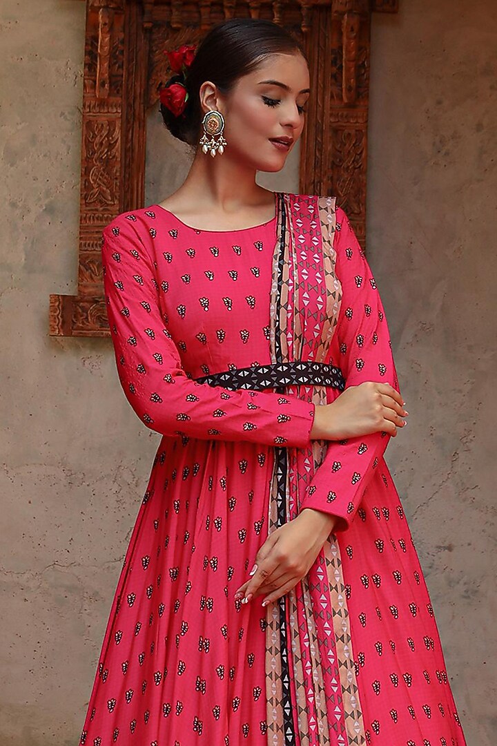 Hot Pink Muslin Printed Party Wear Anarkali Set by Gazab By Miku Kumar at Pernia's Pop Up Shop