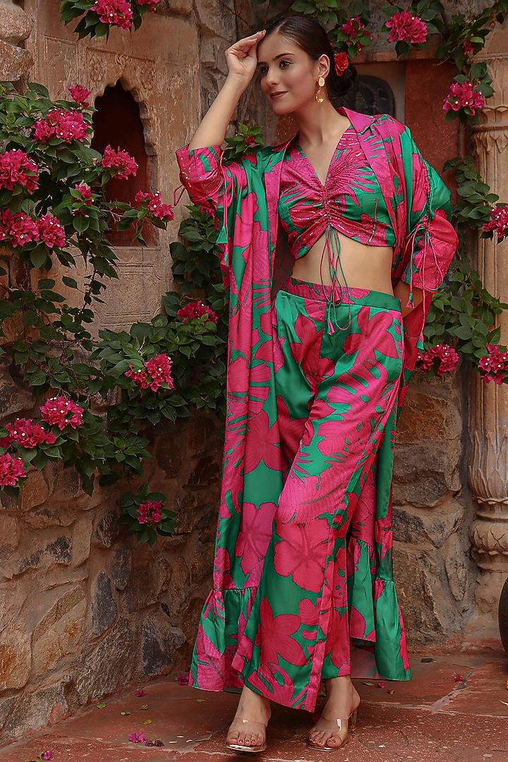 Pink & Green Silk Leaf Printed Cape Set by Gazab By Miku Kumar at Pernia's Pop Up Shop