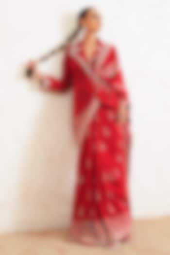 Red Crepe Hand Embroidered Pre-Draped Jacket Wedding Saree Set by Gazab By Miku Kumar at Pernia's Pop Up Shop