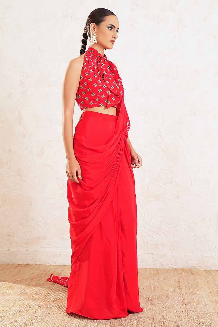 Red Crepe Motifs Embroidered Pre-Draped Wedding Saree Set by Gazab By Miku Kumar at Pernia's Pop Up Shop