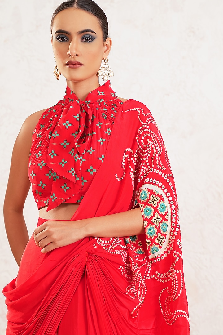 Red Crepe Motifs Embroidered Pre-Draped Wedding Saree Set by Gazab By Miku Kumar at Pernia's Pop Up Shop