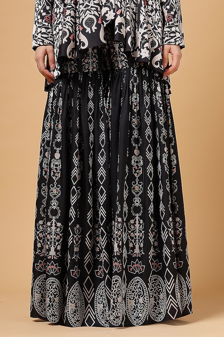 Black Silk Crepe Printed Jacket Set by Gazab By Miku Kumar at Pernia's Pop Up Shop