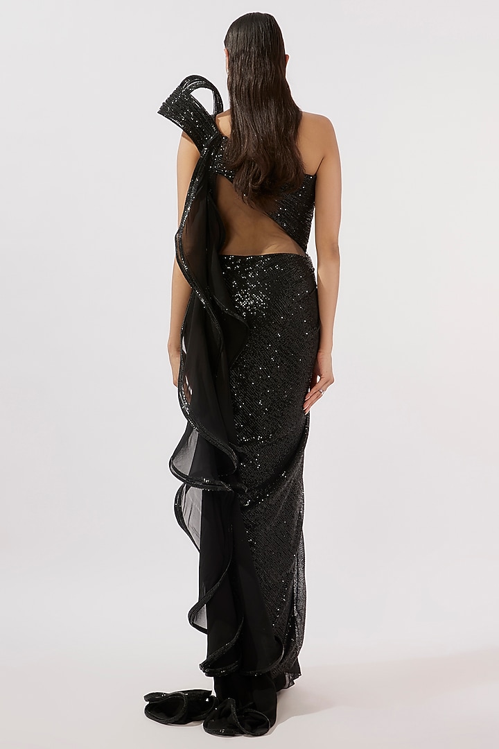 Black Sequins One Shoulder Sculpted Bridal Gown Saree by Gaurav Gupta at Pernia's Pop Up Shop