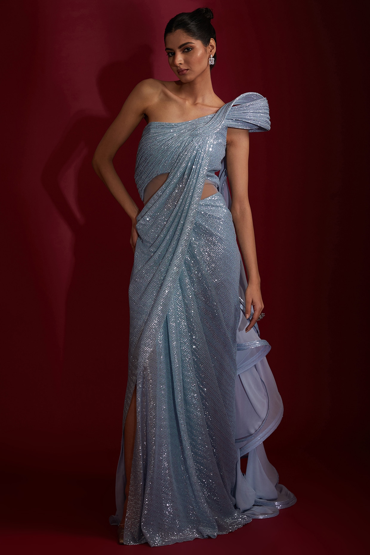Saree Series 𝐅𝐞𝐬𝐭𝐢𝐯𝐞 𝐑𝐨𝐦𝐚𝐧𝐜𝐞 Opt for high-octane glamour with  our ready to ship collection featuring cocktail gowns, dresses… | Instagram