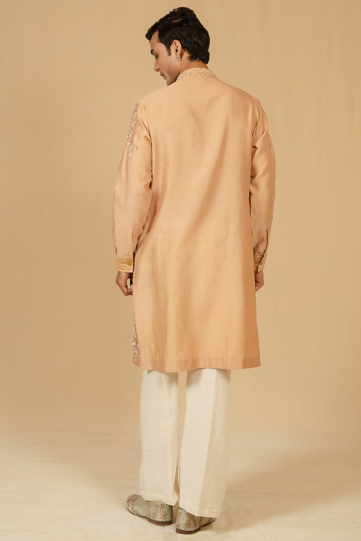 Cheeku-Colored Silk Chanderi Zardosi Embellished Kurta Set by Gaurav Katta at Pernia's Pop Up Shop