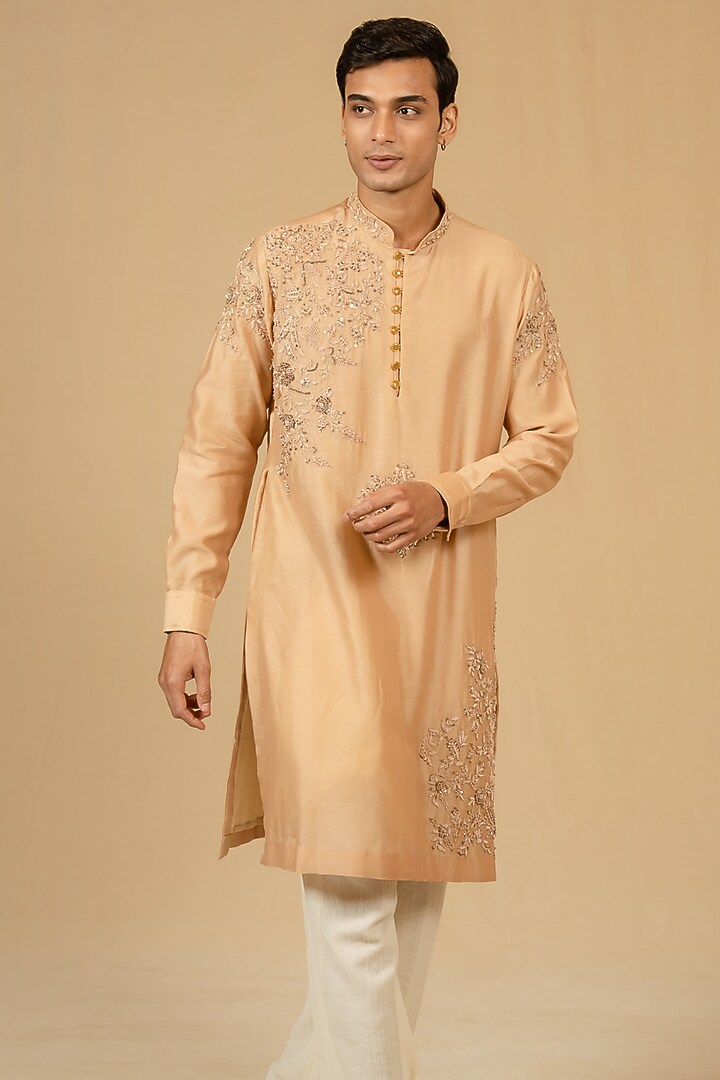 Cheeku-Colored Silk Chanderi Zardosi Embellished Kurta Set by Gaurav Katta at Pernia's Pop Up Shop