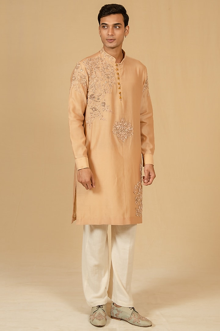 Cheeku-Colored Silk Chanderi Zardosi Embellished Kurta Set by Gaurav Katta at Pernia's Pop Up Shop