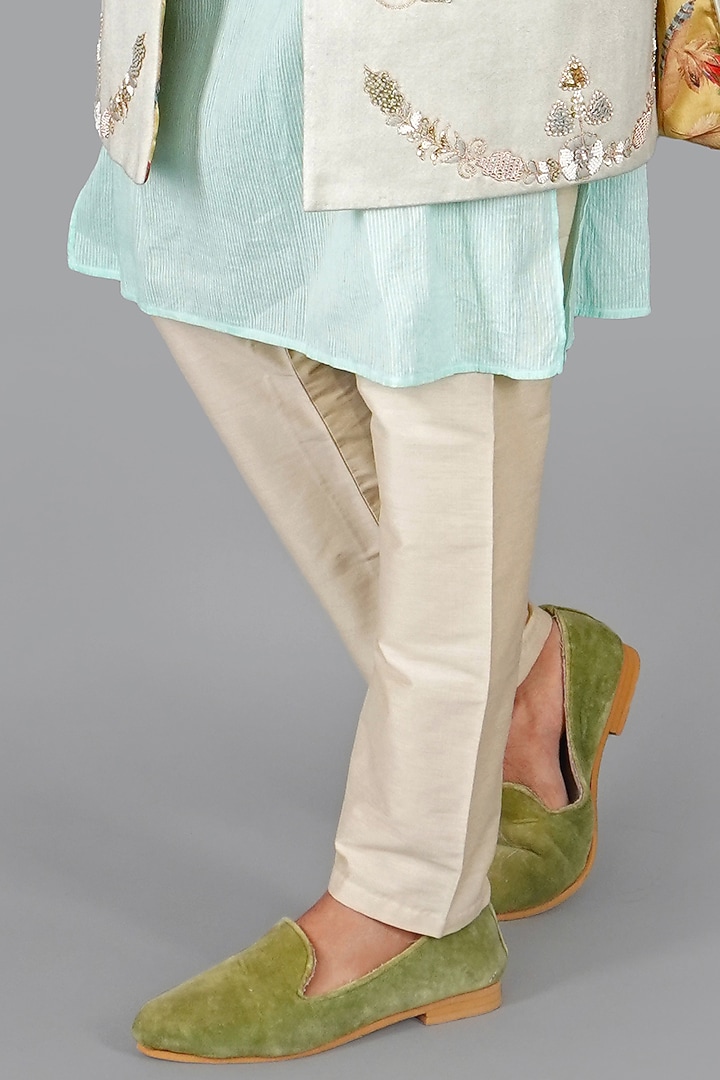 Warm White Italian Cotton Hand Work Groom Sherwani Set by Gaurav Katta at Pernia's Pop Up Shop