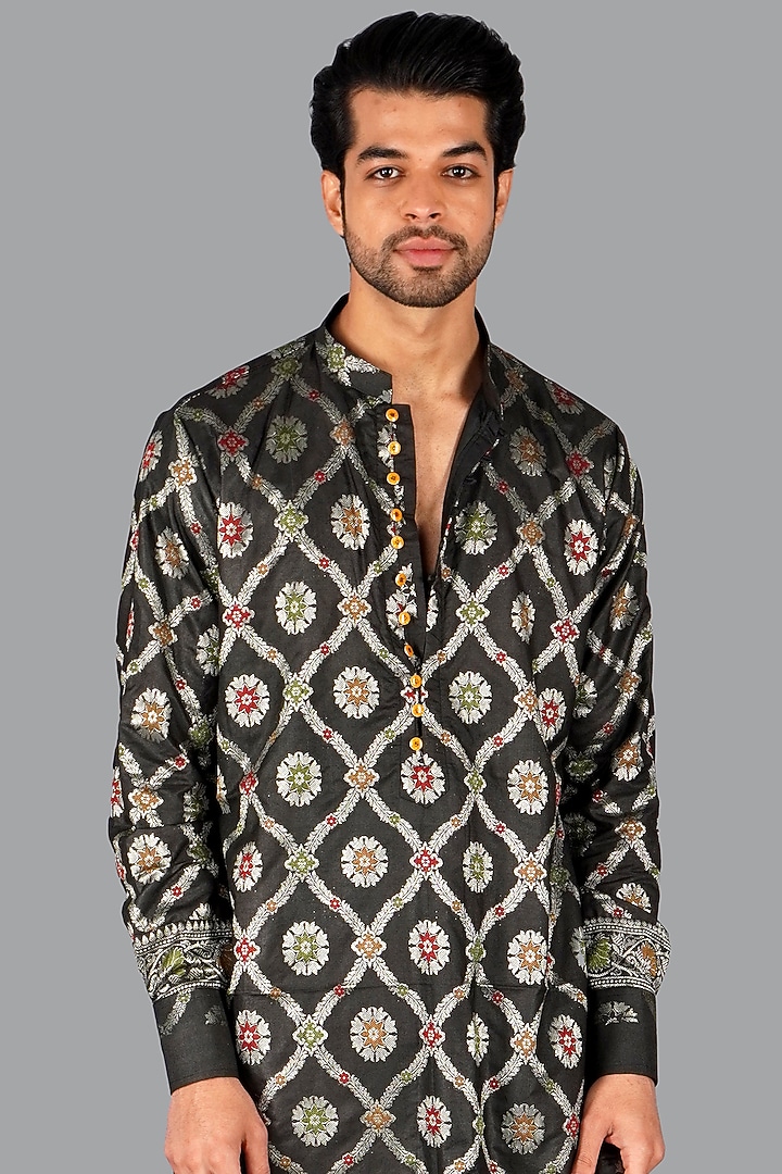 Black Handwoven Banarasi Silk Kurta Set by Gaurav Katta at Pernia's Pop Up Shop