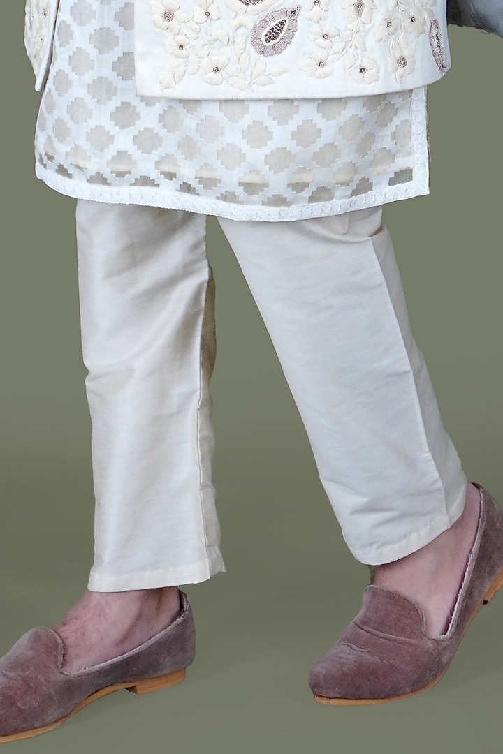White Italian Cotton Thread Work Groom Sherwani Set by Gaurav Katta at Pernia's Pop Up Shop