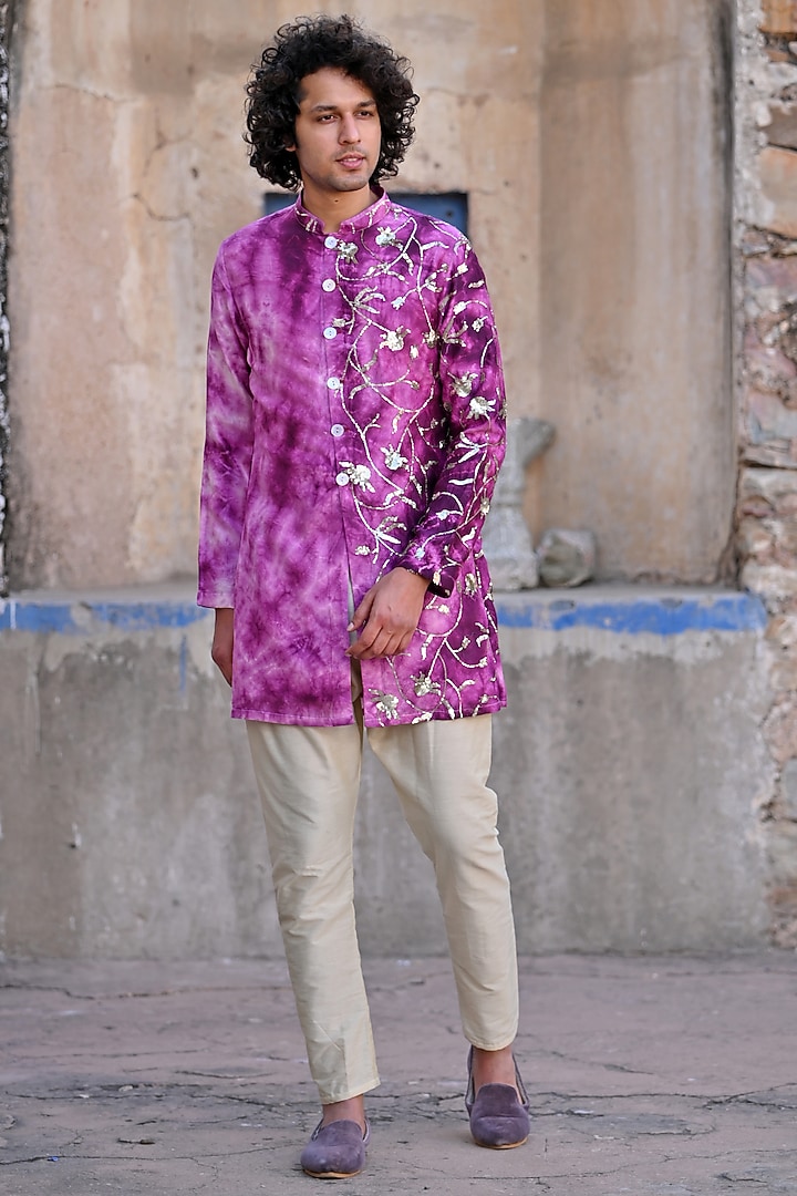 Lilac Embroidered Kurta Set by Gaurav Katta at Pernia's Pop Up Shop