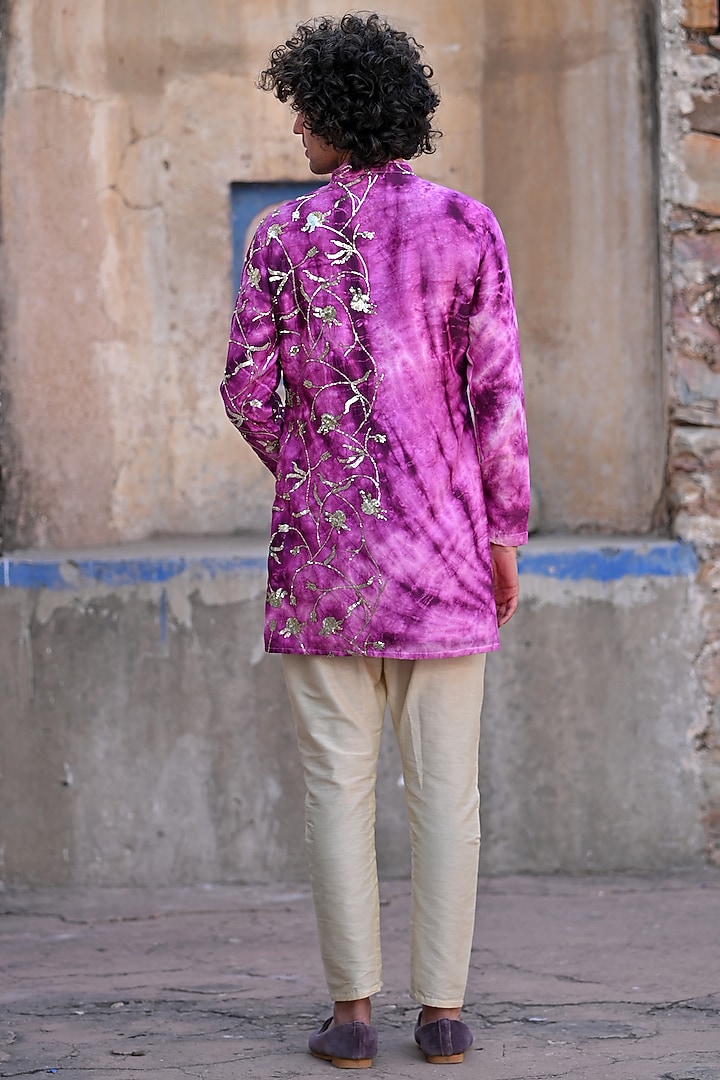 Lilac Embroidered Kurta Set by Gaurav Katta at Pernia's Pop Up Shop