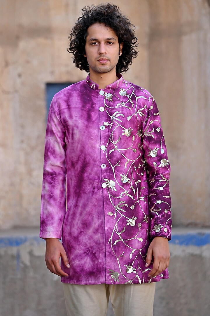 Lilac Embroidered Kurta Set by Gaurav Katta at Pernia's Pop Up Shop