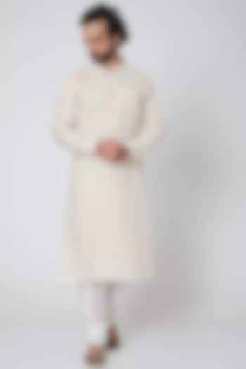 Beige Embroidered Kurta by Gaurav Katta at Pernia's Pop Up Shop
