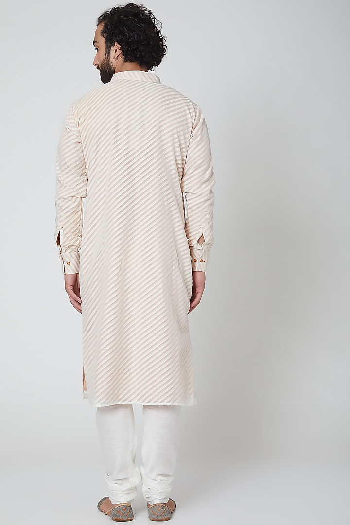 Beige Embroidered Kurta by Gaurav Katta at Pernia's Pop Up Shop