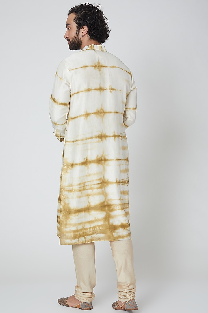 Beige & Green Chanderi Tie-Dye Printed Kurta by Gaurav Katta at Pernia's Pop Up Shop