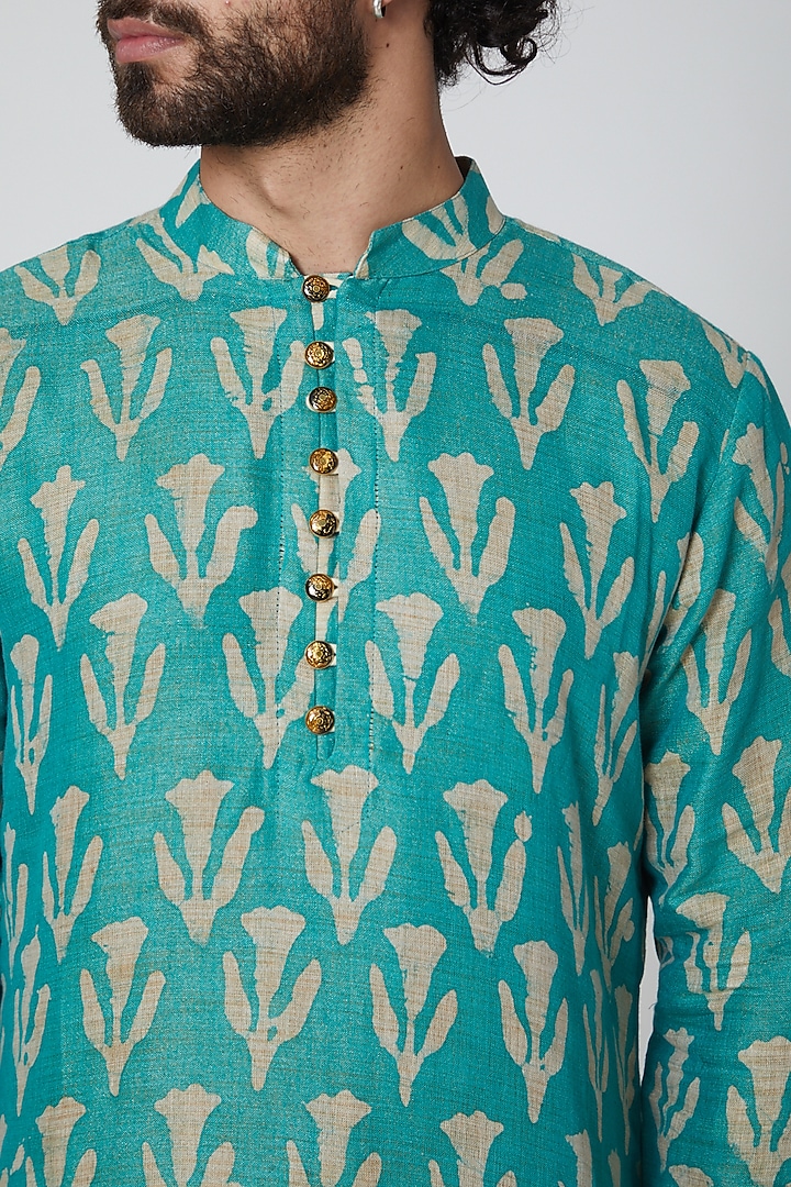 Green Cotton Silk Batik Printed Kurta by Gaurav Katta at Pernia's Pop Up Shop