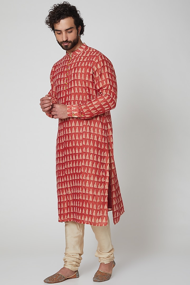 Red Batique Printed Kurta by Gaurav Katta at Pernia's Pop Up Shop
