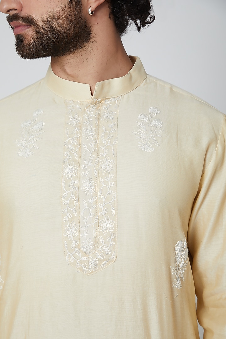Beige Printed Kurta by Gaurav Katta at Pernia's Pop Up Shop