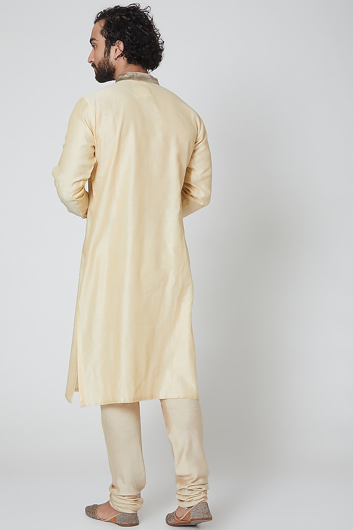 Beige Chanderi Kurta by Gaurav Katta at Pernia's Pop Up Shop