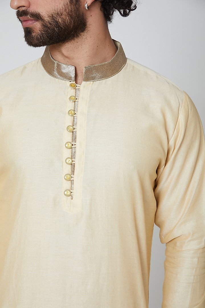 Beige Chanderi Kurta by Gaurav Katta at Pernia's Pop Up Shop