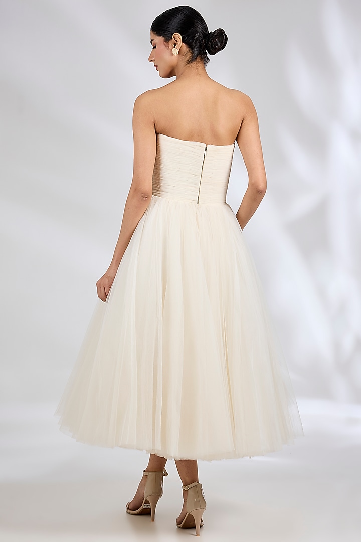 Ivory Tulle Party Wear Dress by Gauri And Nainika at Pernia's Pop Up Shop